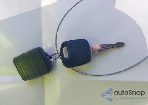 2000 Ford Mustang z USA, uszkodzony, nr VIN 1FAFP4444YF195156